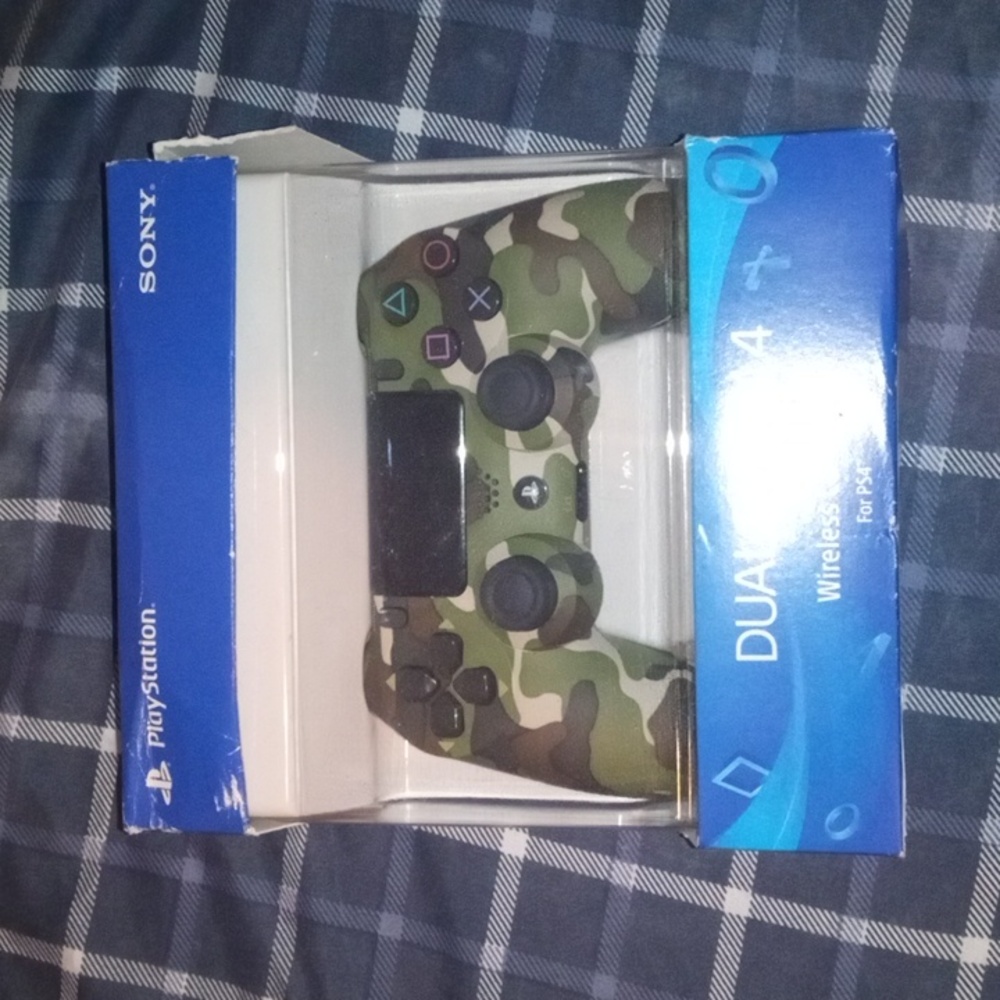 Used Dualshock 4 with Stick Drift